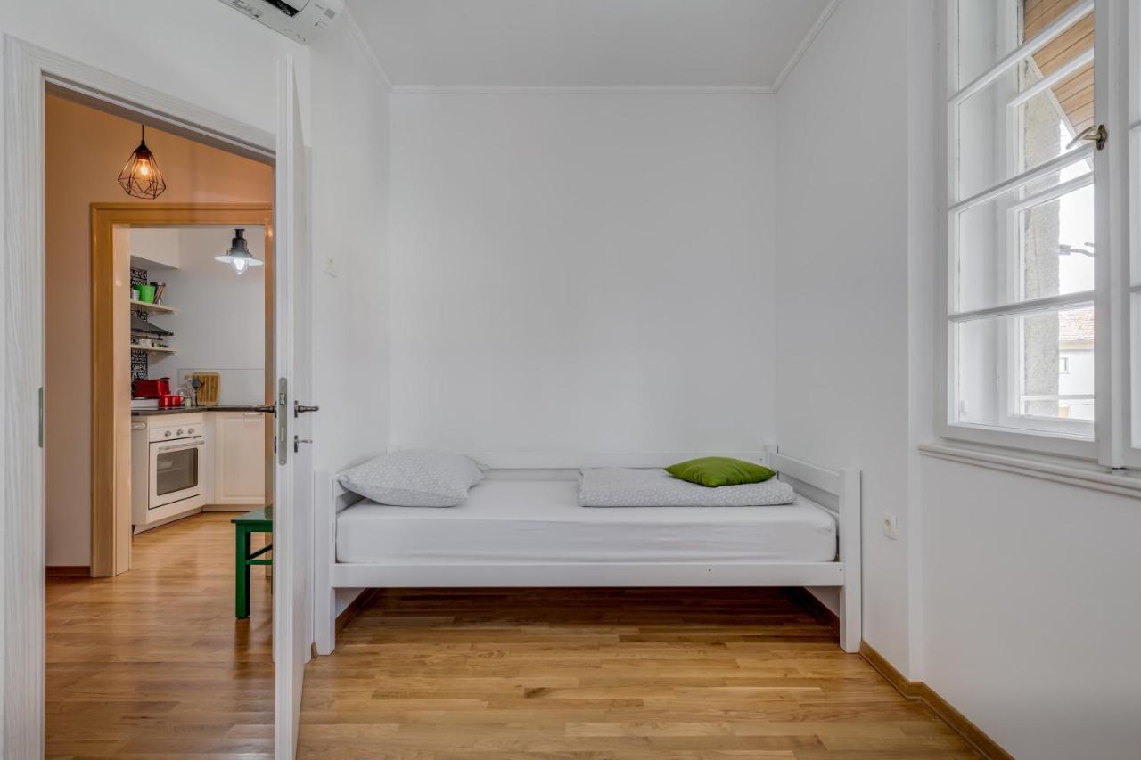 Apartment Dinka With Terrace Сплит Екстериор снимка
