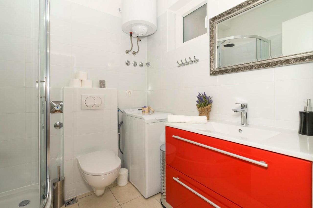 Apartment Dinka With Terrace Сплит Екстериор снимка