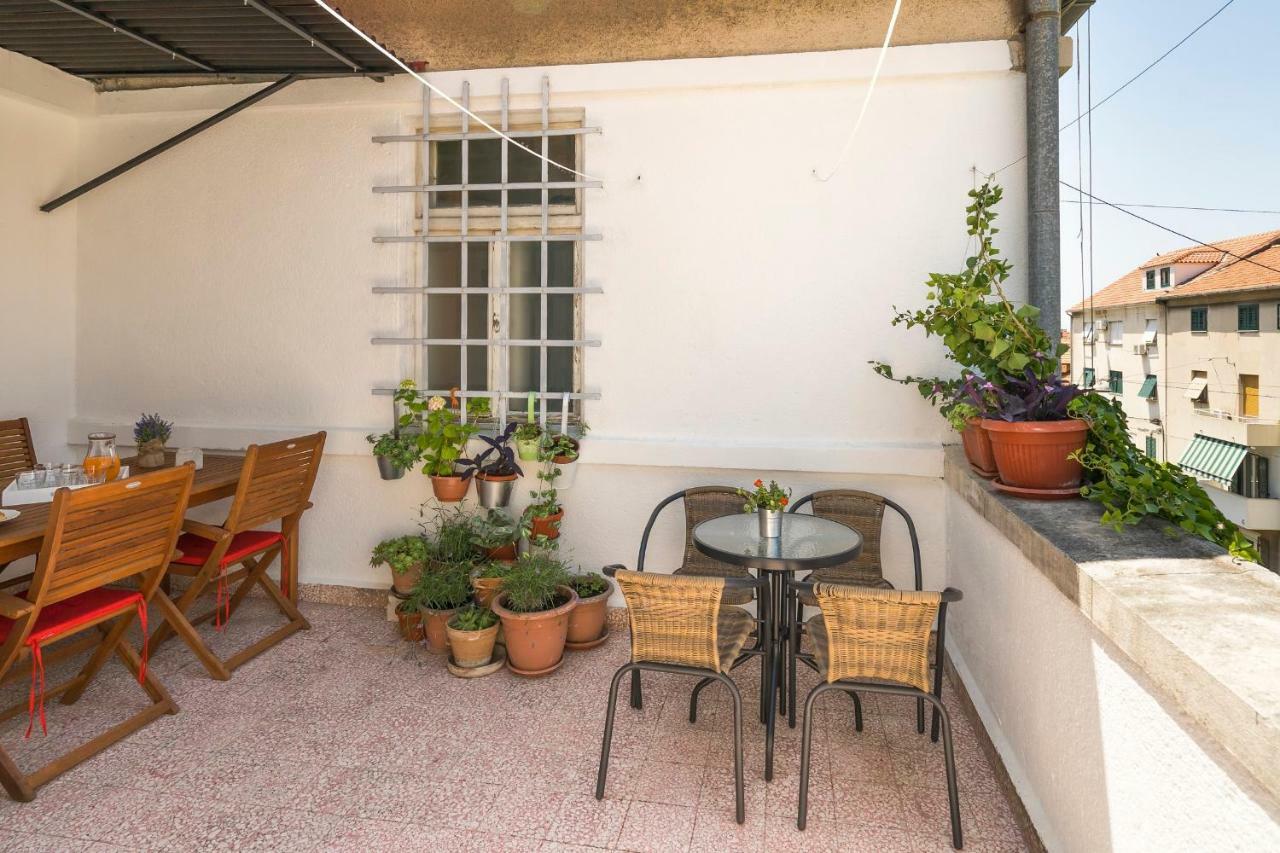 Apartment Dinka With Terrace Сплит Екстериор снимка