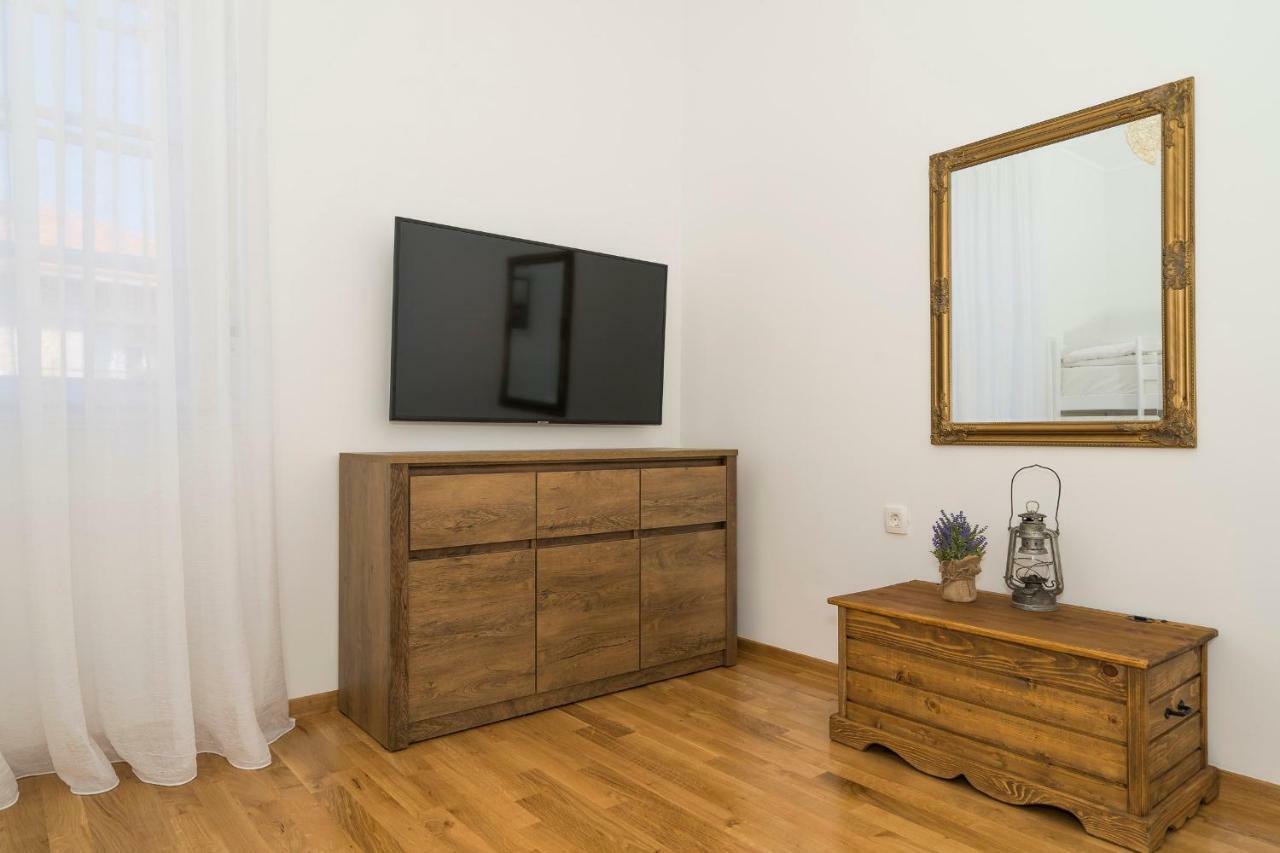 Apartment Dinka With Terrace Сплит Екстериор снимка
